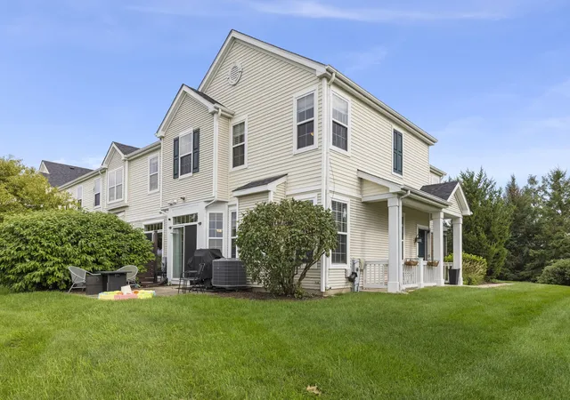 Photo 23 of Townhouse for sale at 161 Willoughby Ct #A, Yorkville, IL 60560 | MLS# 12760704 | Listing updated on 2026-10-08
