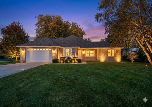Photo 1 of Single family home for sale at 1617 Southlawn Pl, Aurora, IL 60506 | MLS# 12760715 | Listing updated on 2026-10-07