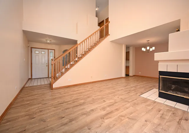 Photo 4 of Townhouse for sale at 1187 Bristol Ln, Buffalo Grove, IL 60089 | MLS# 12760716 | Listing updated on 2026-09-26