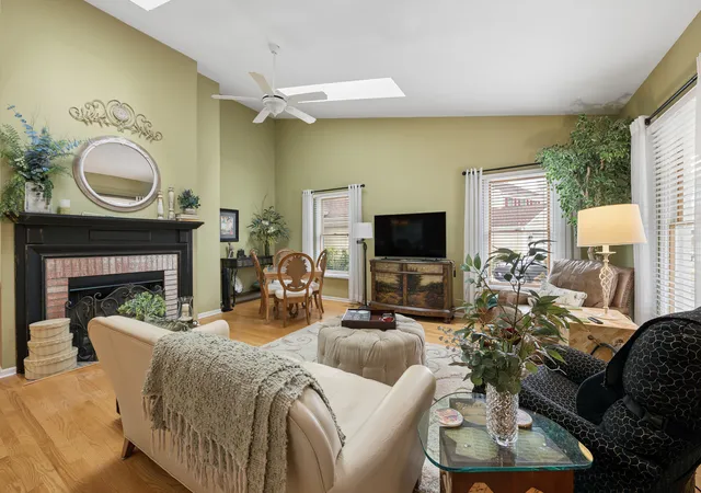 Photo 3 of Townhouse for sale at 1069 Devonshire Ave, Naperville, IL 60540 | MLS# 12760719 | Listing updated on 2026-09-19