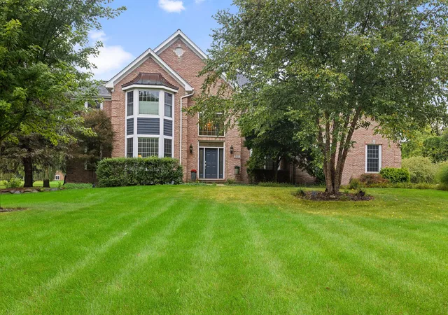 Photo 2 of Single family home for sale at 8207 Red Bark Ln, Cary, IL 60013 | MLS# 12760740 | Listing updated on 2026-09-24
