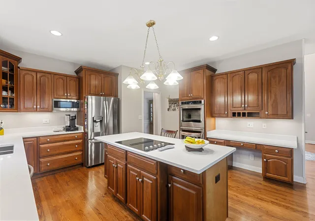 Photo 4 of Single family home for sale at 8207 Red Bark Ln, Cary, IL 60013 | MLS# 12760740 | Listing updated on 2026-09-24