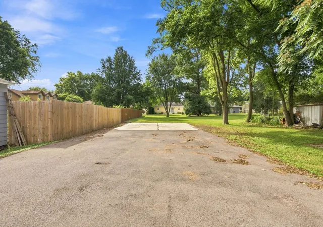 Photo 45 of Single family home for sale at 428 E Wilson St, Batavia, IL 60510 | MLS# 12760744 | Listing updated on 2026-10-06