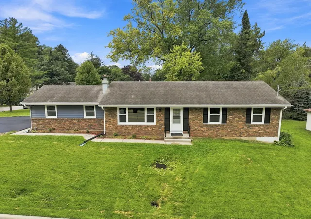 Photo 3 of Single family home for sale at 544 Sunset Vale, Twin Lakes, WI 53181 | MLS# 12760754 | Listing updated on 2026-10-07