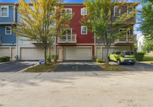 Listing Photo 4 - Condo for sale in building located at 3117 Vly Fls St, Elgin, IL 60124 - Unit #3117