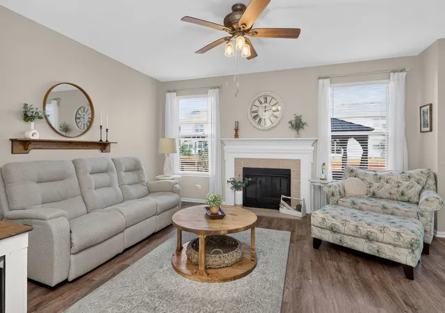 Photo 3 of Single family home for sale at 1502 Roth Dr, Joliet, IL 60431 | MLS# 12760808 | Listing updated on 2026-10-05