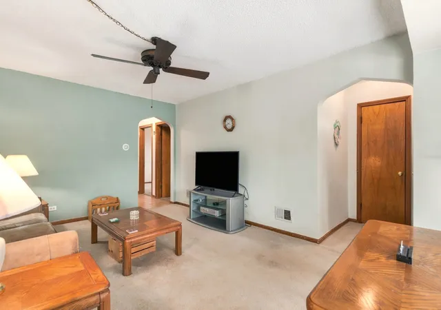 Photo 1 of Single family home for sale at 5340 S Mcvicker Ave, Chicago, IL 60638 | MLS# 12760825 | Listing updated on 2026-09-21