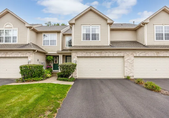 Photo 1 of Townhouse for sale at 347 Gladstone Ln, Elgin, IL 60120 | MLS# 12760829 | Listing updated on 2026-09-23