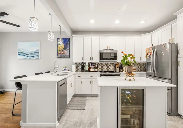 Photo 4 of Townhouse for sale at 1693 S Candlestick Way #1693, Waukegan, IL 60085 | MLS# 12760886 | Listing updated on 2026-09-19