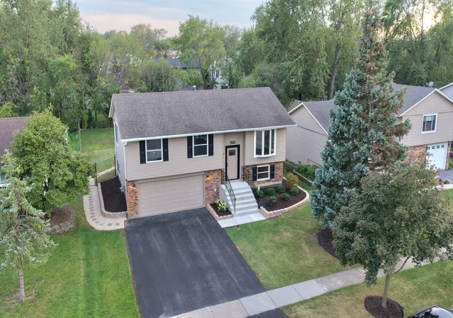 Single family home for sale at 7665 W Sterling Dr, Frankfort, IL 60423 | MLS# 12760891
