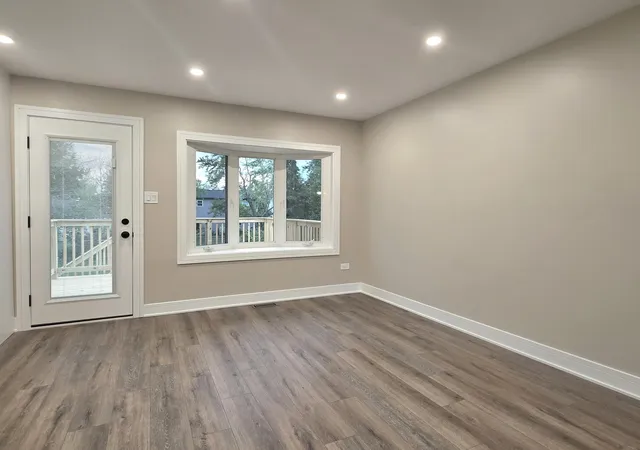 Photo 3 of Single family home for sale at 7665 W Sterling Dr, Frankfort, IL 60423 | MLS# 12760891 | Listing updated on 2026-09-22