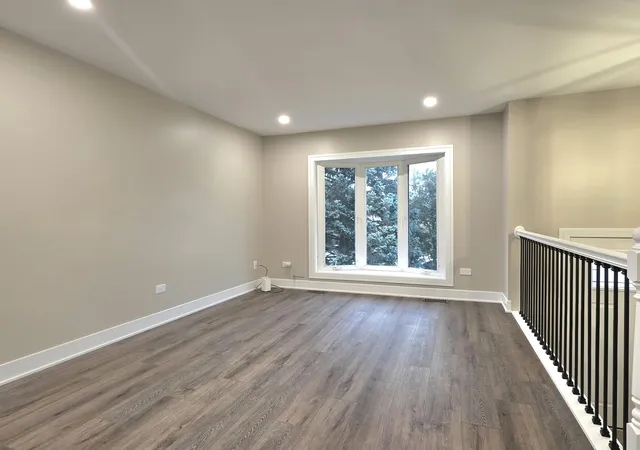 Photo 4 of Single family home for sale at 7665 W Sterling Dr, Frankfort, IL 60423 | MLS# 12760891 | Listing updated on 2026-09-22