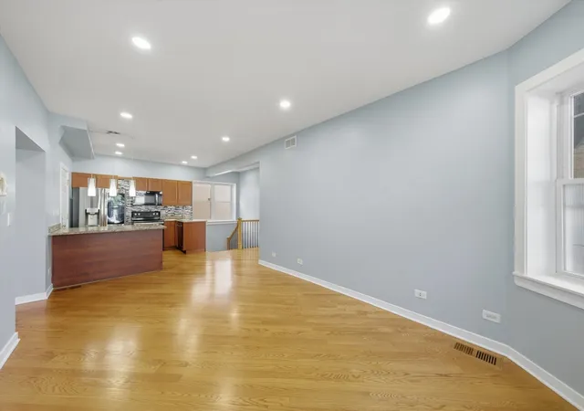 Photo 3 of Condo for sale at 4304 N Saint Louis Ave #1B, Chicago, IL 60618 | MLS# 12760892 | Listing updated on 2026-10-02