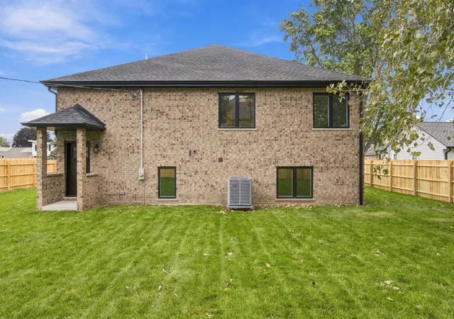 Photo 3 of Single family home for sale at 8612 Mcvicker Ave, Burbank, IL 60459 | MLS# 12760898 | Listing updated on 2026-09-22