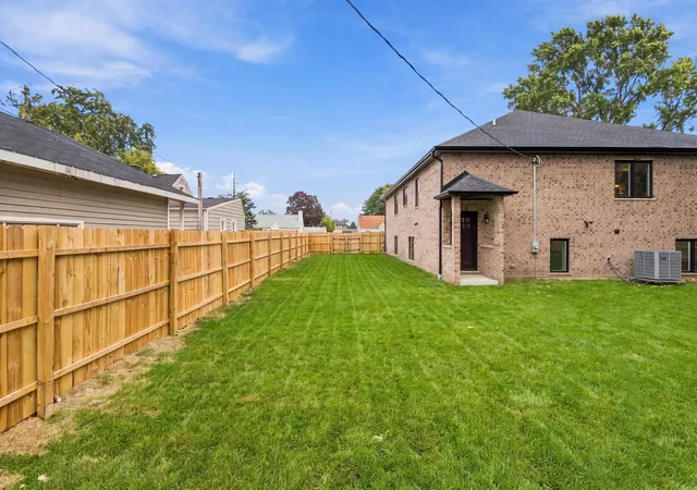 Photo 3 of Single family home for sale at 8612 Mcvicker Ave, Burbank, IL 60459 | MLS# 12760898 | Listing updated on 2026-09-22