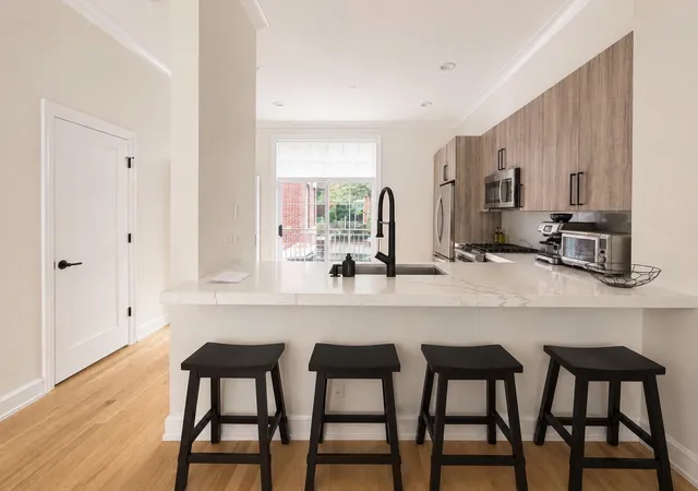 Photo 3 of Townhouse for sale at 855 N May St #F, Chicago, IL 60642 | MLS# 12760899 | Listing updated on 2026-09-25