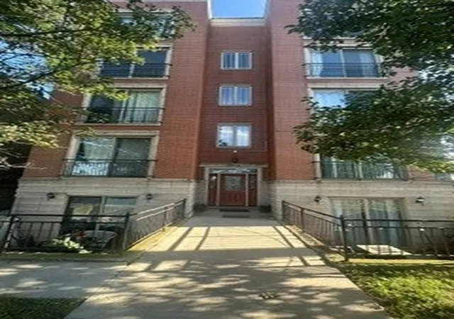 Condo for sale at 2741 W Congress Pkwy #3E, Chicago, IL 60612 | MLS# 12760910
