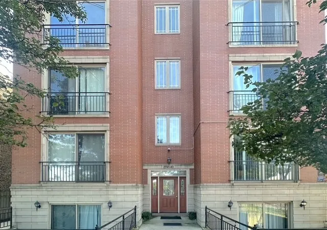 Condo for sale at 2741 W Congress Pkwy #3E, Chicago, IL 60612 | MLS# 12760910
