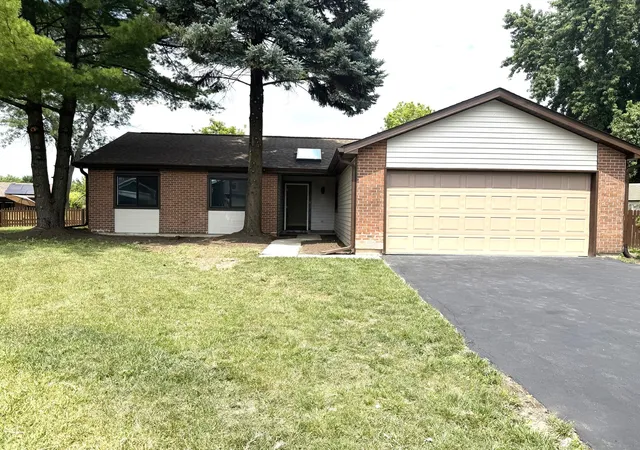 Single family home for sale at 3010 Timber Hl Ct, Aurora, IL 60504 | MLS# 12760931