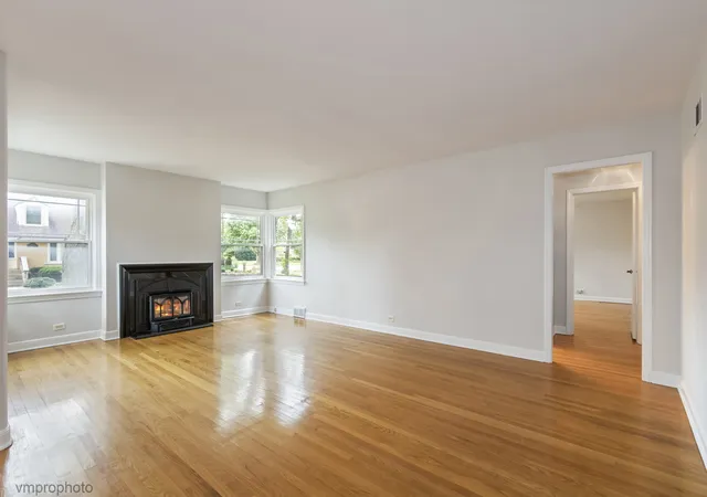 Photo 2 of Single family home for sale at 1501 N Jackson Ave, River Forest, IL 60305 | MLS# 12760933 | Listing updated on 2026-10-24