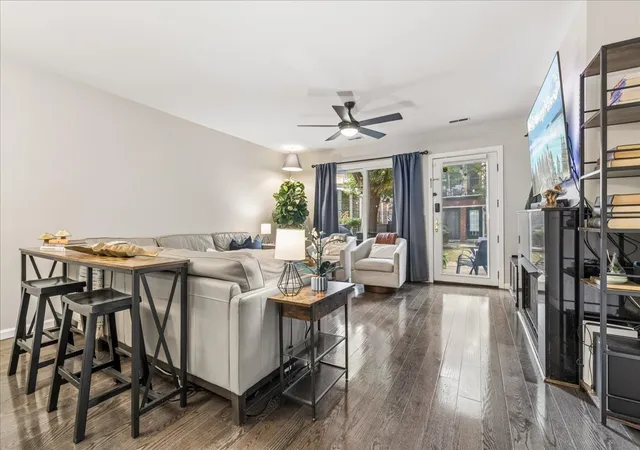 Photo 4 of Condo for sale at 1812 S Clark St #13, Chicago, IL 60616 | MLS# 12760944 | Listing updated on 2026-09-22