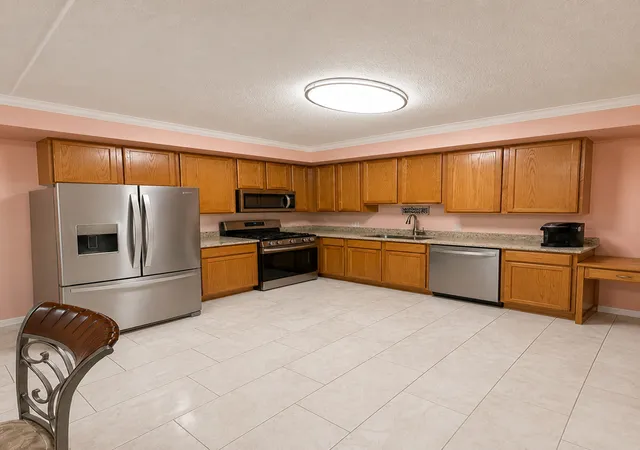 Listing Photo 4 - Condo for sale in building located at 8828 Niles Ctr Rd, Skokie, IL 60077 - Unit #301