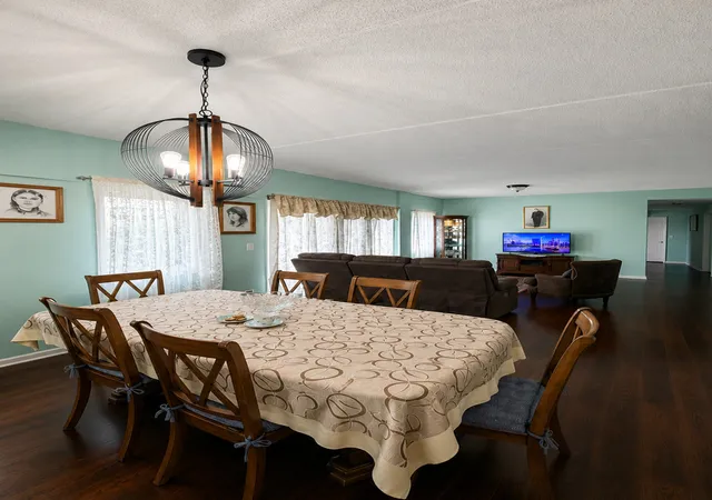 Listing Photo 5 - Condo for sale in building located at 8828 Niles Ctr Rd, Skokie, IL 60077 - Unit #301
