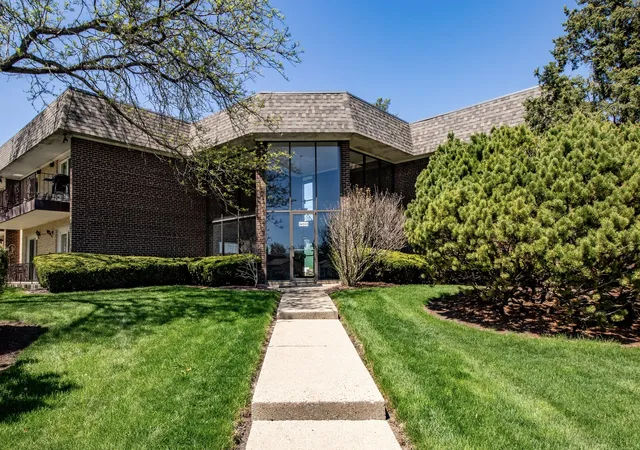 Photo 1 of Condo for sale at 3n550 Crown Rd #10, Elmhurst, IL 60126 | MLS# 12760984 | Listing updated on 2026-09-16