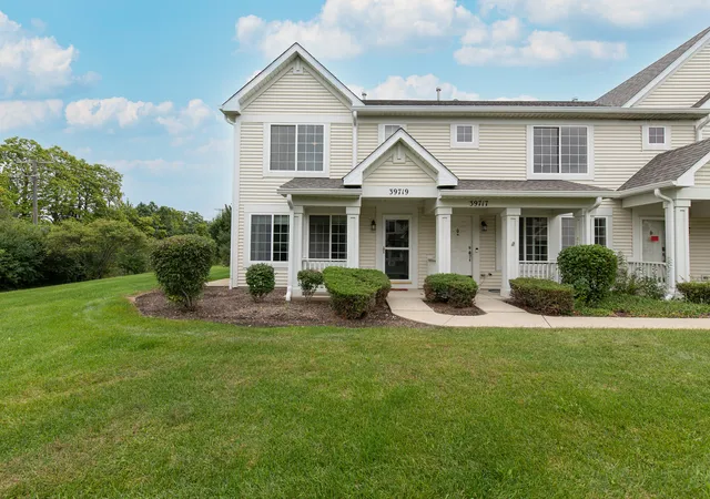 Photo 1 of Townhouse for sale at 39719 N Warren Ln, Beach Park, IL 60083 | MLS# 12760986 | Listing updated on 2026-09-20