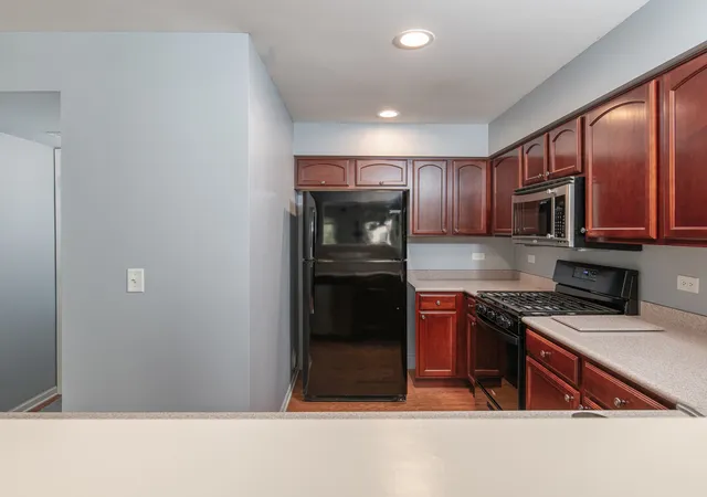 Photo 3 of Townhouse for sale at 39719 N Warren Ln, Beach Park, IL 60083 | MLS# 12760986 | Listing updated on 2026-09-20