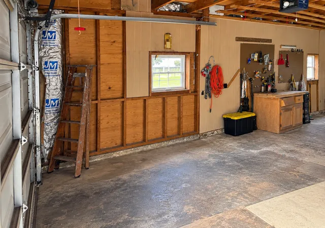 Photo 4 of Single family home for sale at 1111 E 7th Street, Metropolis, IL 62960 | MLS# 12760997 | Listing updated on 2026-10-06