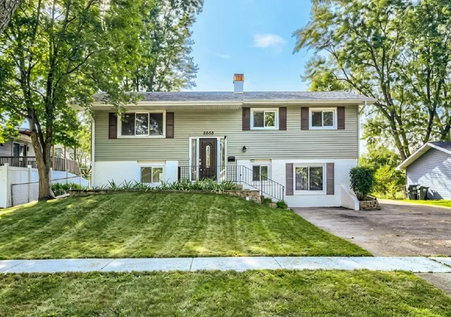Photo 1 of Single family home for sale at 2050 Shepard Rd, Hoffman Estates, IL 60169 | MLS# 12761026 | Listing updated on 2026-10-07