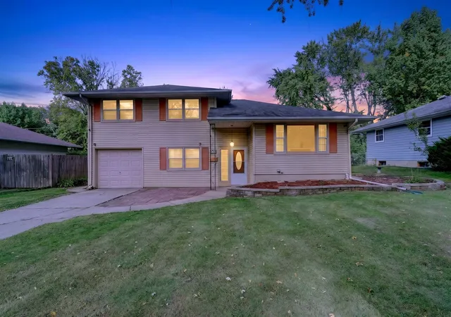 Photo 1 of Single family home for sale at 3804 Seward Ave, Rockford, IL 61108 | MLS# 12761033 | Listing updated on 2026-10-07