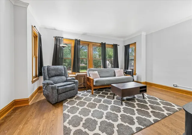 Photo 3 of Single family home for sale at 5325 N Linder Ave, Chicago, IL 60630 | MLS# 12761037 | Listing updated on 2026-09-23