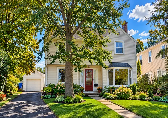 Single family home for sale at 305 N Charlotte St, Lombard, IL 60148 | MLS# 12761046