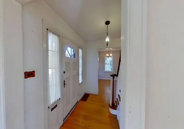 Photo 3 of Single family home for sale at 305 N Charlotte St, Lombard, IL 60148 | MLS# 12761046 | Listing updated on 2026-10-09
