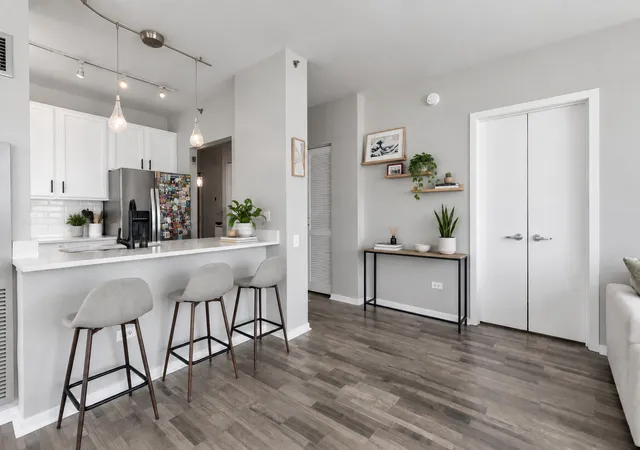 Photo 4 of Condo for sale at 210 S Desplaines St #1901, Chicago, IL 60661 | MLS# 12761049 | Listing updated on 2026-10-08