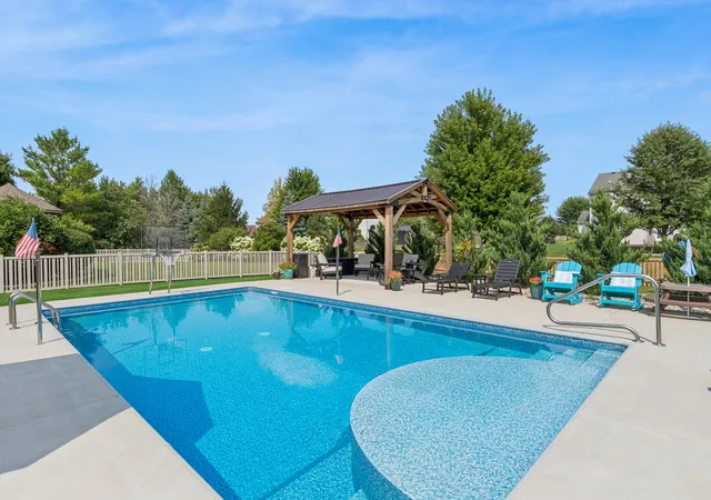 Photo 3 of Single family home for sale at 711 Jorstad Dr, North Aurora, IL 60542 | MLS# 12761061 | Listing updated on 2026-09-22