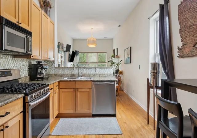 Photo 3 of Condo for sale at 2607 N Hamlin Ave #3, Chicago, IL 60647 | MLS# 12761070 | Listing updated on 2026-10-03