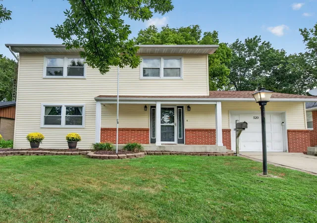 Photo 1 of Single family home for sale at 520 Johnson Ave, Morris, IL 60450 | MLS# 12761102 | Listing updated on 2026-10-05