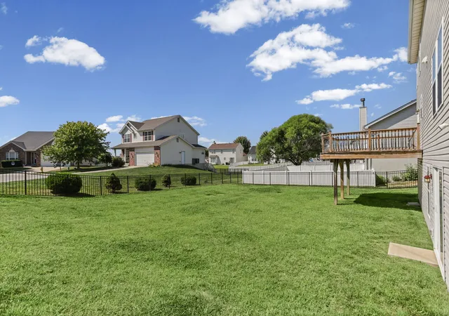Photo 4 of Single family home for sale at 812 Terra Springs Way Dr, Fairview Heights, IL 62208 | MLS# 12761144 | Listing updated on 2026-09-24