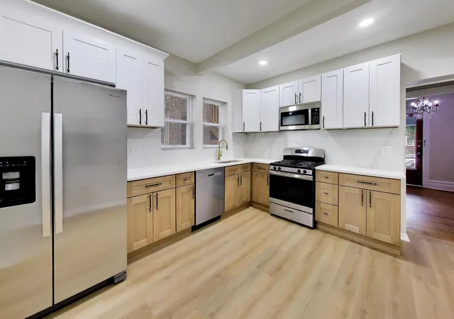 Photo 3 of Multi family home for sale at 427 Wisconsin Ave, Oak Park, IL 60302 | MLS# 12761153 | Listing updated on 2026-09-20