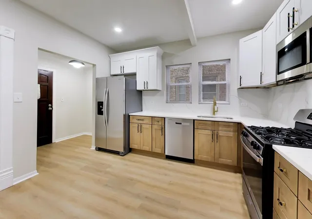 Photo 4 of Multi family home for sale at 427 Wisconsin Ave, Oak Park, IL 60302 | MLS# 12761153 | Listing updated on 2026-09-20