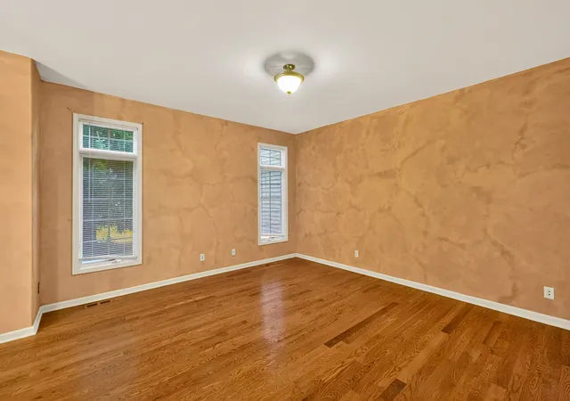 Photo 4 of Townhouse for sale at 2154 Patriot Dr, De Kalb, IL 60115 | MLS# 12761157 | Listing updated on 2026-09-26