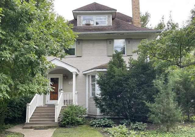 Photo 1 of Sale Pending at 2626 Isabella St, Evanston, IL 60201 | MLS# 12761163 | Listing updated on 2026-10-02