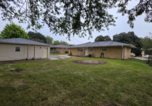 Photo 4 of Single family home for sale at 2905 Concordia Dr, Rockford, IL 61109 | MLS# 12761166 | Listing updated on 2026-09-22