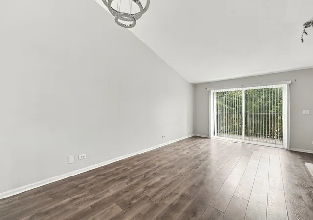 Photo 3 of Townhouse for sale at 2651 S Cedar Glen Dr, Arlington Heights, IL 60005 | MLS# 12761203 | Listing updated on 2026-09-22