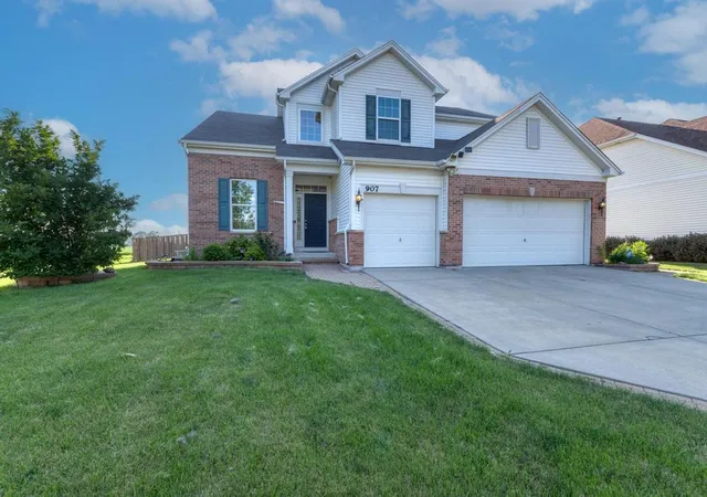 Photo 3 of Single family home for sale at 907 Wildflower Dr, Shorewood, IL 60404 | MLS# 12761213 | Listing updated on 2026-09-22
