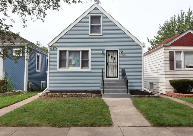 Photo 1 of Single family home for sale at 12414 S Aberdeen St, Calumet Park, IL 60827 | MLS# 12761217 | Listing updated on 2026-09-24
