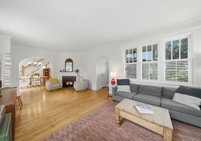 Photo 4 of Single family home for sale at 4712 Middaugh Ave, Downers Grove, IL 60515 | MLS# 12761234 | Listing updated on 2026-09-24